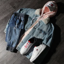 Veste Jean A Col Mouton 5000 Bleu Wash de Black Needle -Black Needle Soldes black needle 196385 BN 5000 BLEUCLAIRE TPDT 20210104T153259 06