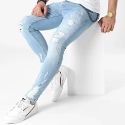 Jean Skinny 3052 Bleu Wash de Black Needle 8 Jean Skinny 3052 Bleu Wash de Black Needle -Black Needle Soldes black needle 254844 BN 3052 7 LIGHT BLUE 20210315T155631 03