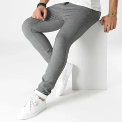 Pantalon 9001 Gris de Black Needle -Black Needle Soldes black needle 294949 PNT 9001 2 GREY 20211210T154410 03