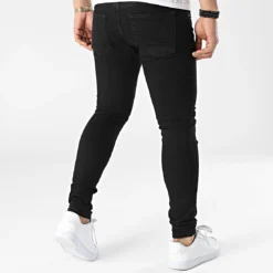 Jean Skinny DH-3039-57 Noir de Black Needle 9 Jean Skinny DH-3039-57 Noir de Black Needle -Black Needle Soldes black needle 315182 DH 3039 57 BLACK 20220415T151654 04