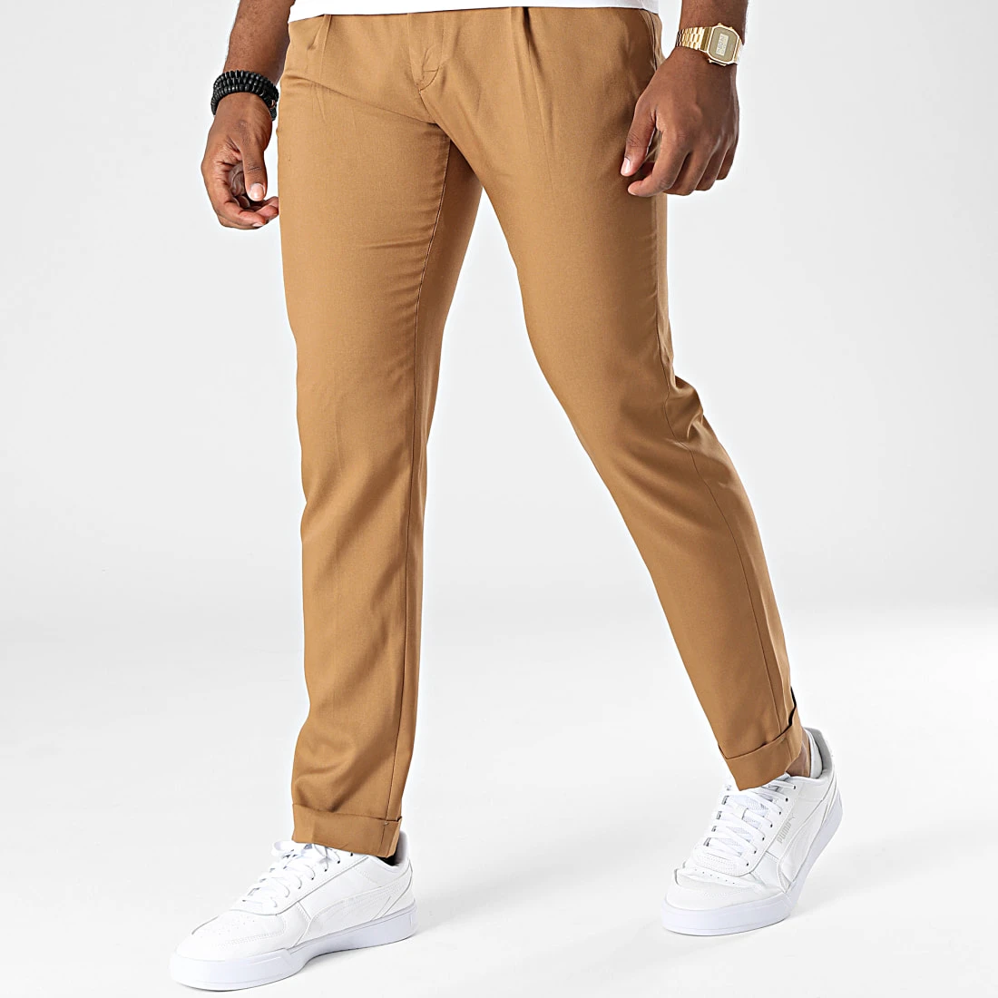 Pantalon Chino 398 Camel de Black Needle 3 Pantalon Chino 398 Camel de Black Needle