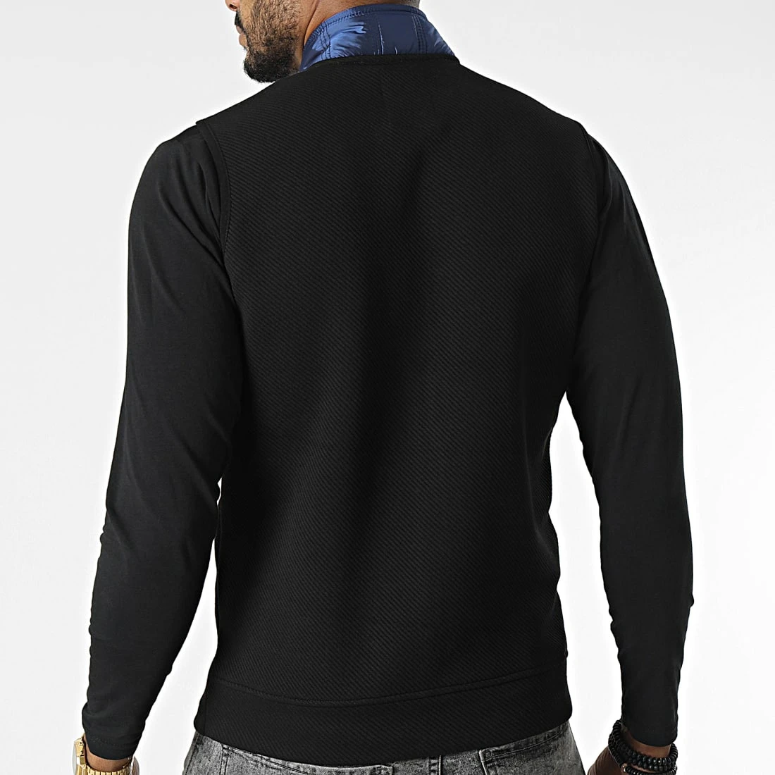 Veste Zippée Sans Manches BLC22K15 Noir Bleu Marine de Black Needle 6 Veste Zippée Sans Manches BLC22K15 Noir Bleu Marine de Black Needle – Image 4