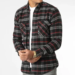 Surchemise Carreaux Y3688 Noir de Black Needle