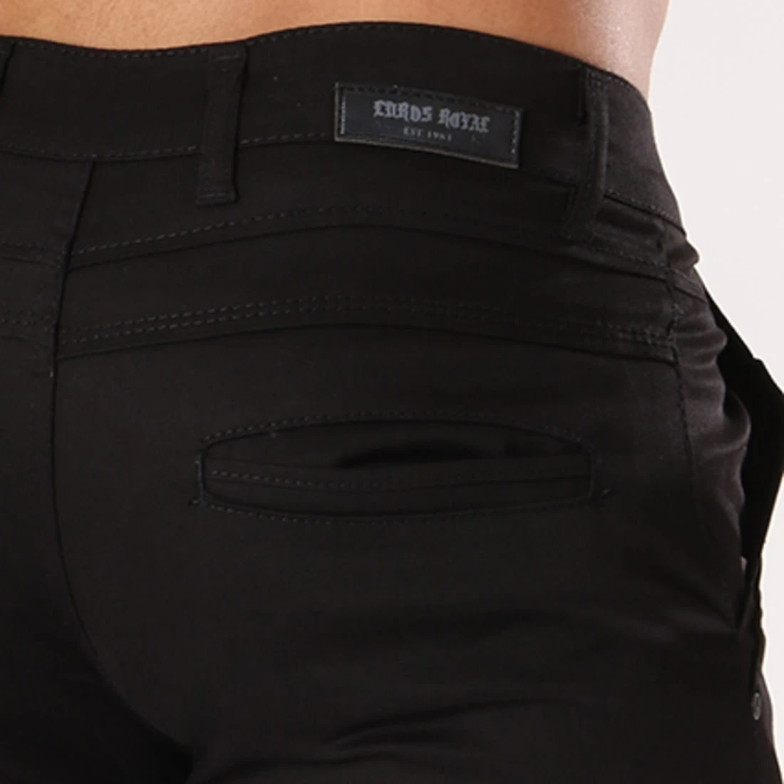 Pantalon Chino 1012 Noir de Black Needle 6 Pantalon Chino 1012 Noir de Black Needle – Image 4