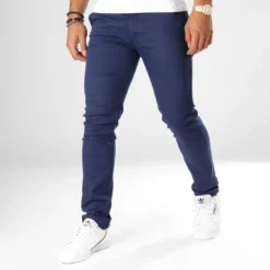 Pantalon Chino 1011 Bleu Nuit de Black Needle