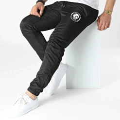 Pantalon Jogging Diamant Logo Noir de Piraterie Music -Black Needle Soldes la piraterie 309301 PIRAT JOG PIRATERIEMUSICLOGO NOIBLC 20220318T160857 03