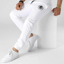 Pantalon Jogging Diamant Logo Blanc Noir de Piraterie Music -Black Needle Soldes la piraterie 316521 PIRAT JOGD PIRATERIEMUSICLOGO BLCNOI 20220422T123313 03