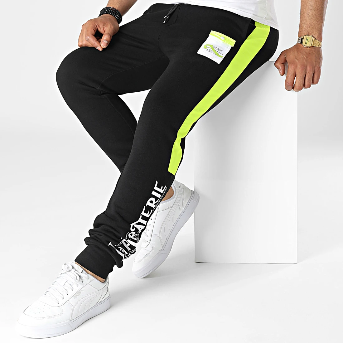 Pantalon Jogging A Bandes 6850 Noir Jaune Fluo de La Piraterie 5 Pantalon Jogging A Bandes 6850 Noir Jaune Fluo de La Piraterie – Image 3