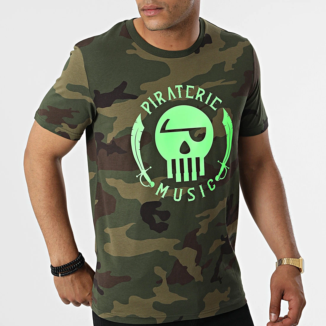 Tee Shirt Logo Camouflage Kaki Vert Fluo de Piraterie Music 5 Tee Shirt Logo Camouflage Kaki Vert Fluo de Piraterie Music – Image 3