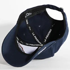 Casquette League 9051 Bleu Marine de La Piraterie 9 Casquette League 9051 Bleu Marine de La Piraterie -Black Needle Soldes la piraterie 328099 9051 NAVY 20220720T160639 04
