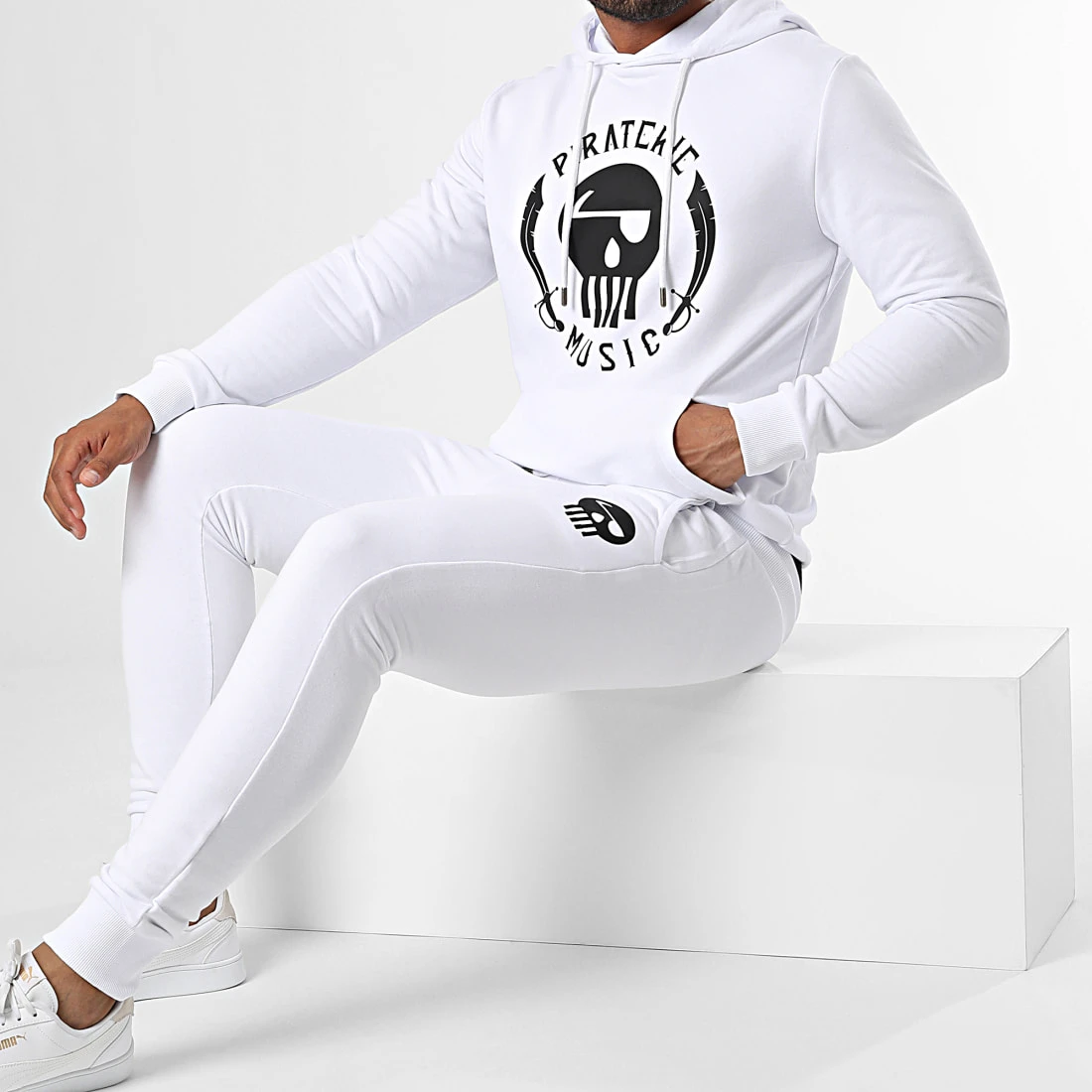 Ensemble De Survetement Logo Blanc Noir de Piraterie Music 3 Ensemble De Survetement Logo Blanc Noir de Piraterie Music