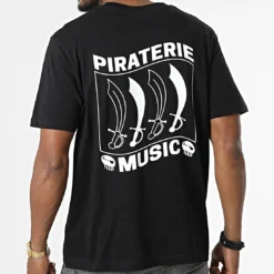 Tee Shirt Oversize Etendard Noir Blanc de Piraterie Music