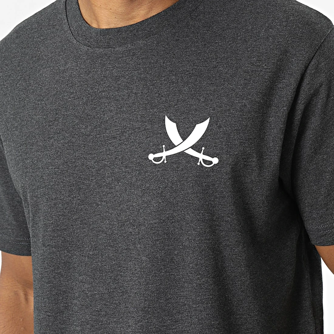 Tee Shirt Oversize Nation Gris Anthracite Chiné Blanc de Piraterie Music 4 Tee Shirt Oversize Nation Gris Anthracite Chiné Blanc de Piraterie Music – Image 2