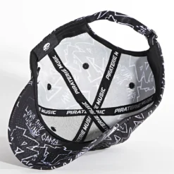 Casquette Print Glitter Noir de Piraterie Music 9 Casquette Print Glitter Noir de Piraterie Music -Black Needle Soldes la piraterie 342194 PRT GLITTER PRINT BLACK 20221021T141426 04